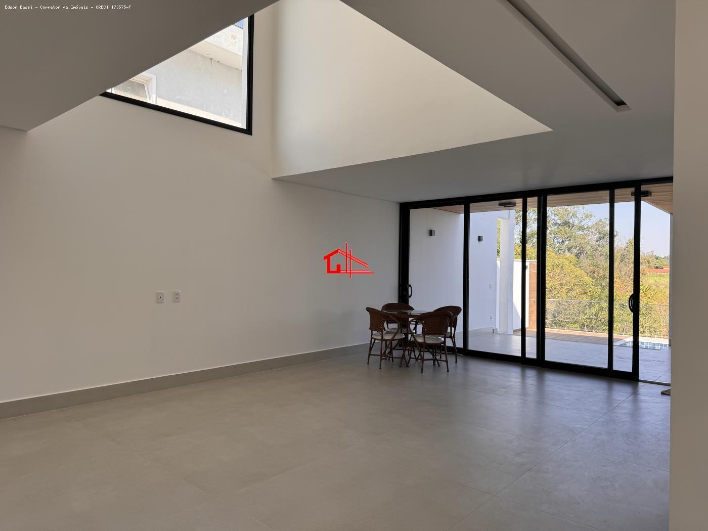 Casa de Condomínio à venda com 3 quartos, 293m² - Foto 5