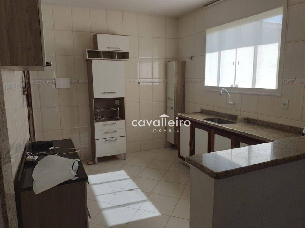 Casa à venda com 4 quartos, 200m² - Foto 41