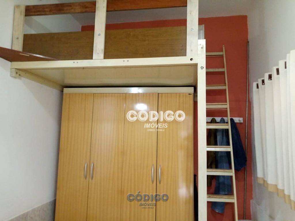 Sobrado à venda com 3 quartos, 220m² - Foto 3