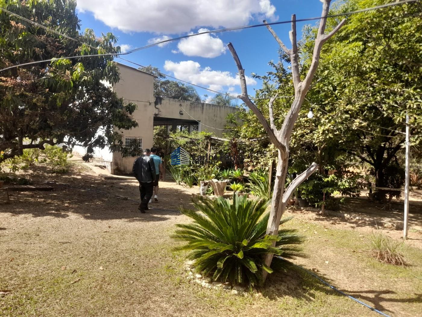 Chácara à venda com 4 quartos, 390m² - Foto 6