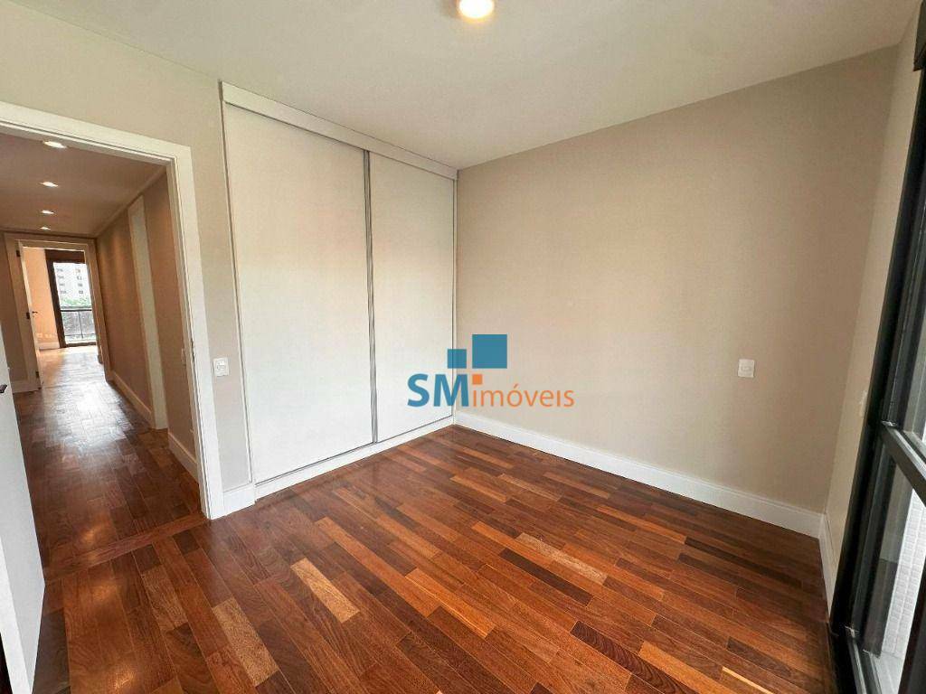 Apartamento à venda com 4 quartos, 195m² - Foto 19