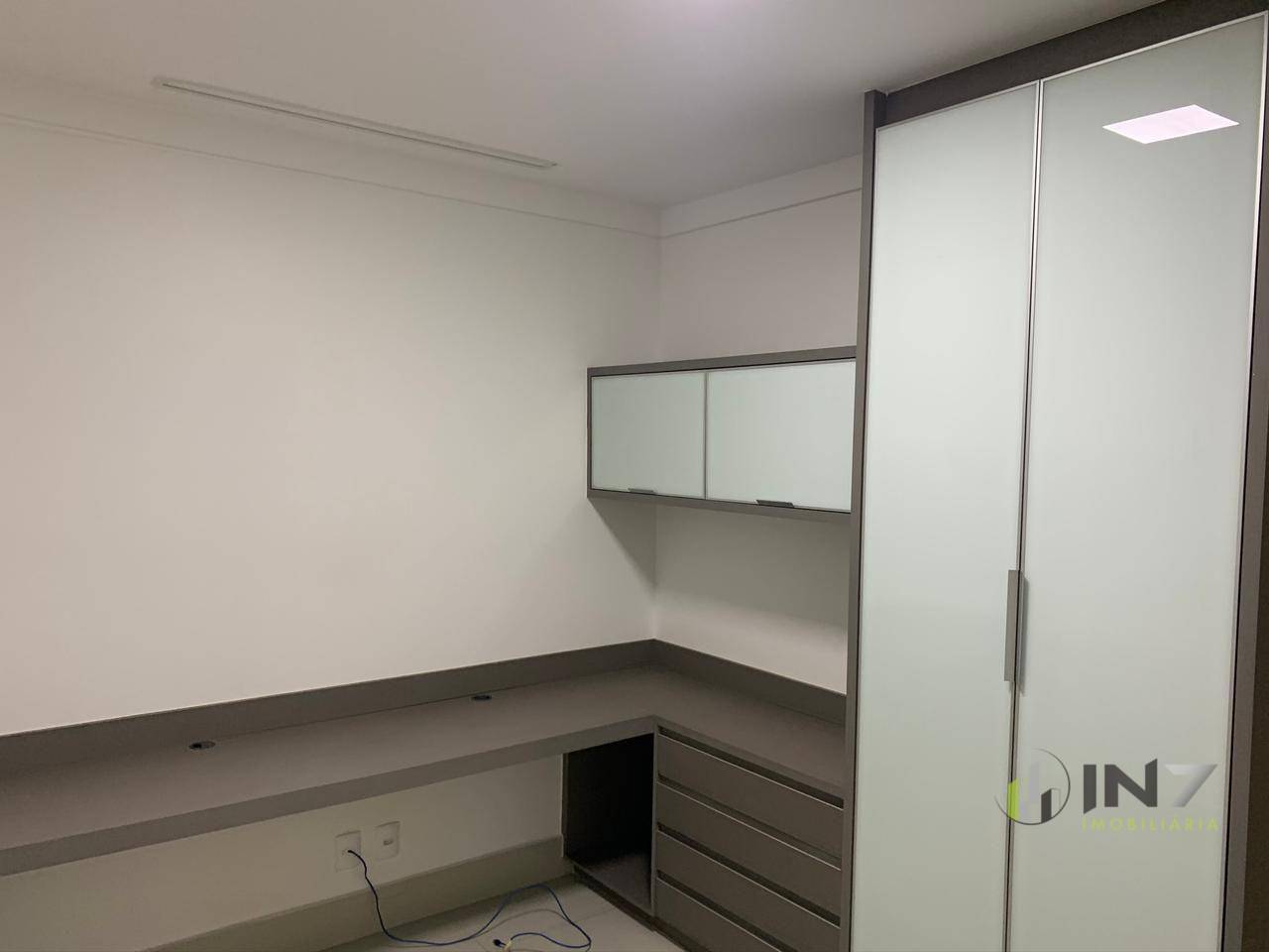 Apartamento à venda com 4 quartos, 143m² - Foto 8