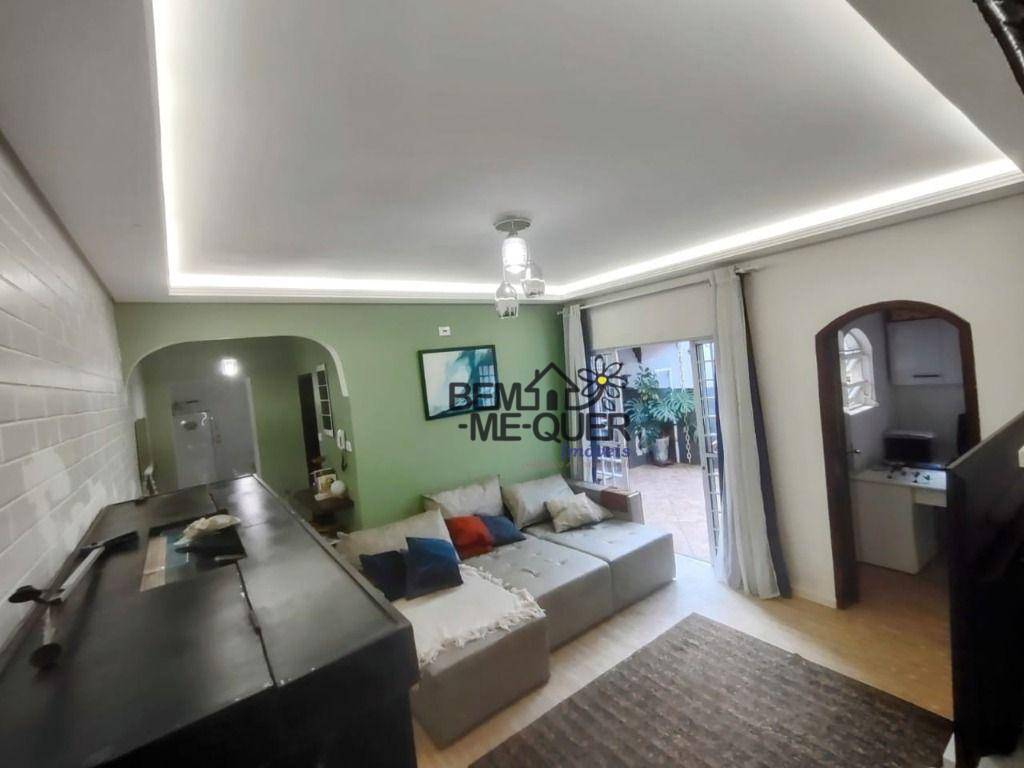 Casa à venda com 2 quartos, 140m² - Foto 1