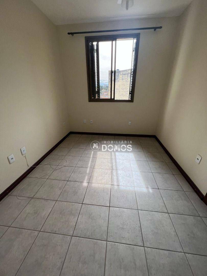 Apartamento à venda e aluguel com 3 quartos, 100m² - Foto 2