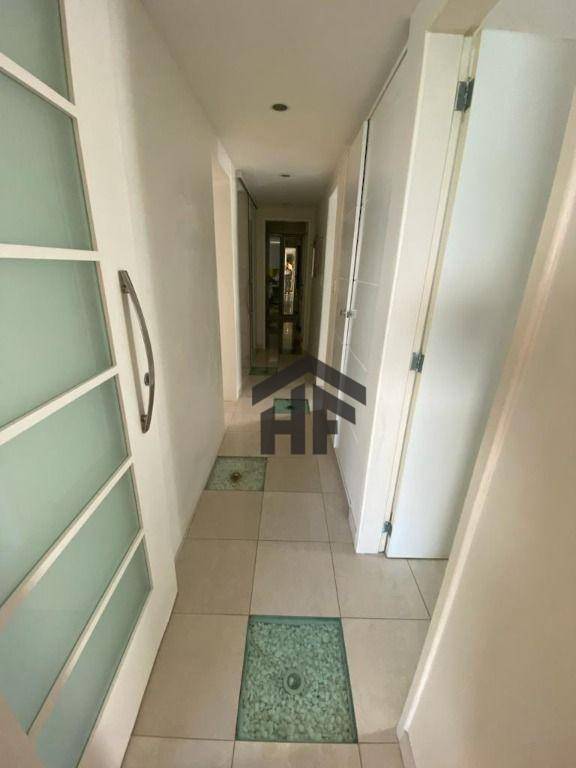 Apartamento à venda com 4 quartos, 150m² - Foto 10