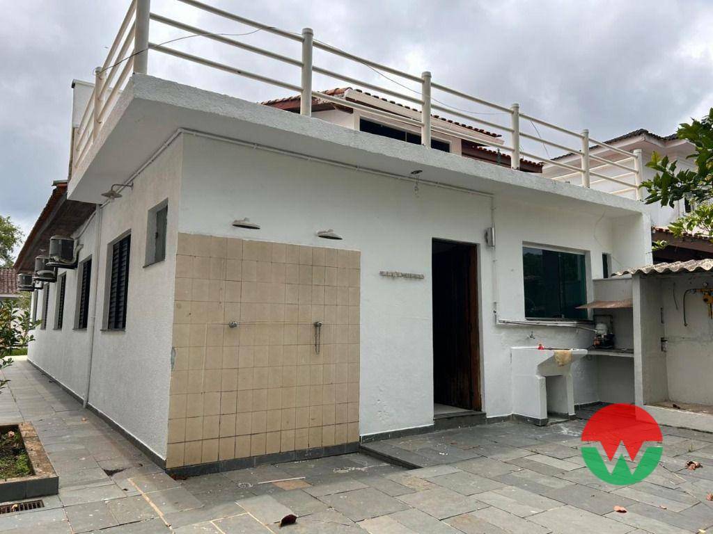 Casa de Condomínio à venda com 4 quartos, 247m² - Foto 3