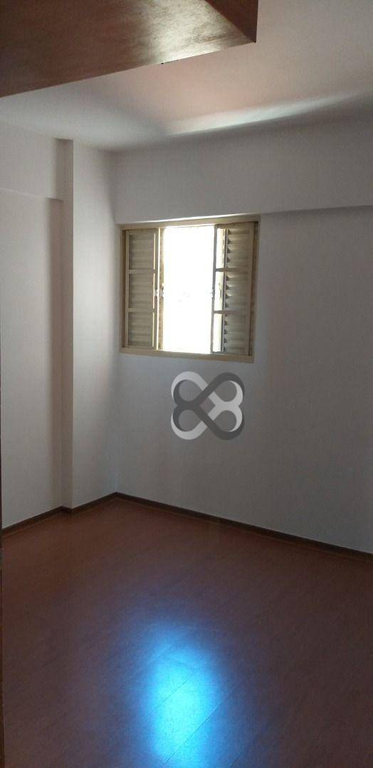 Apartamento à venda com 2 quartos, 64m² - Foto 7