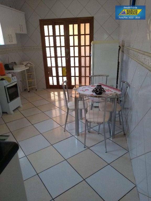 Casa à venda com 3 quartos, 193m² - Foto 7