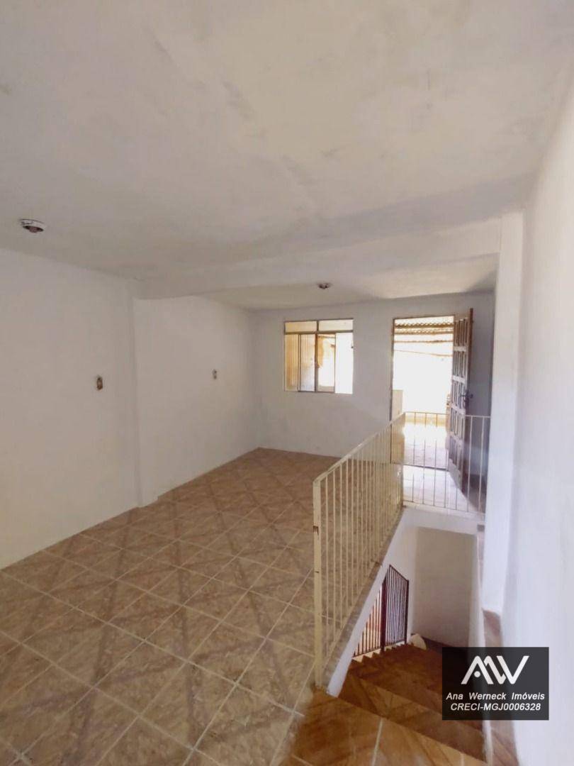 Casa à venda com 2 quartos, 140m² - Foto 1