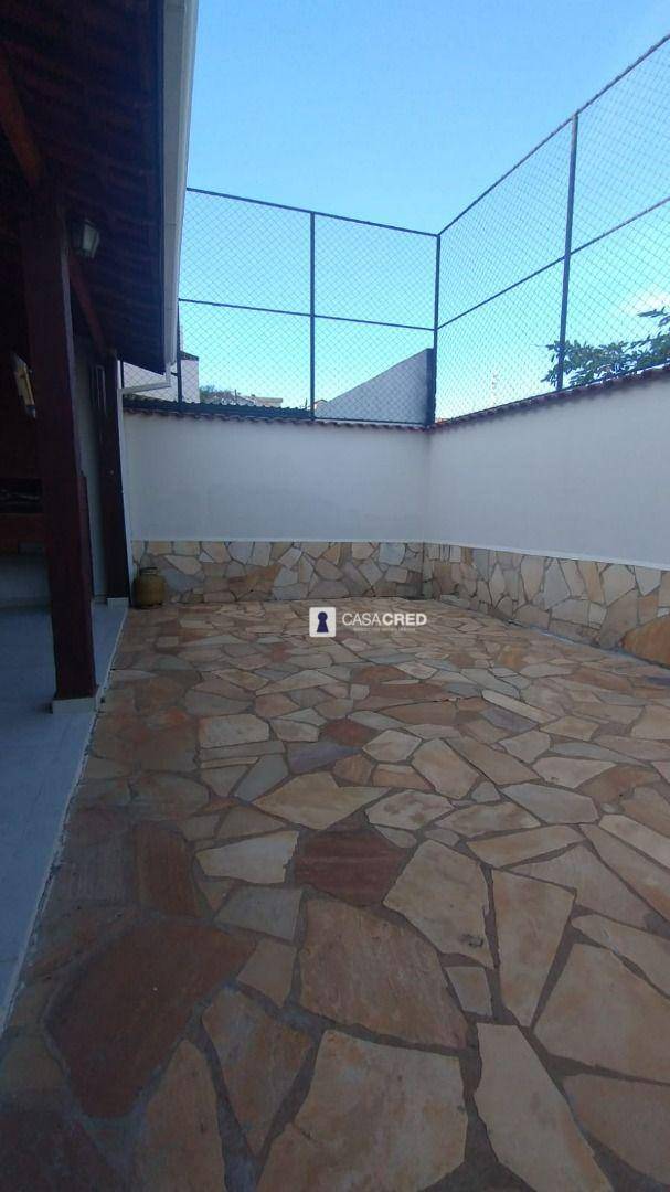 Casa à venda com 4 quartos, 350m² - Foto 35