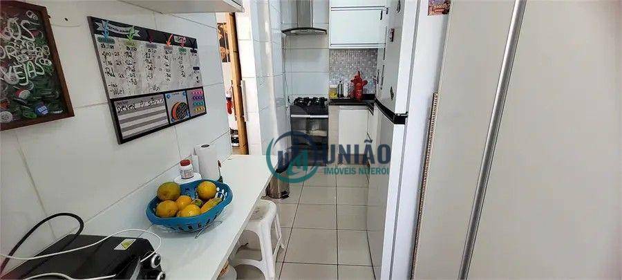 Apartamento à venda com 2 quartos, 70m² - Foto 13