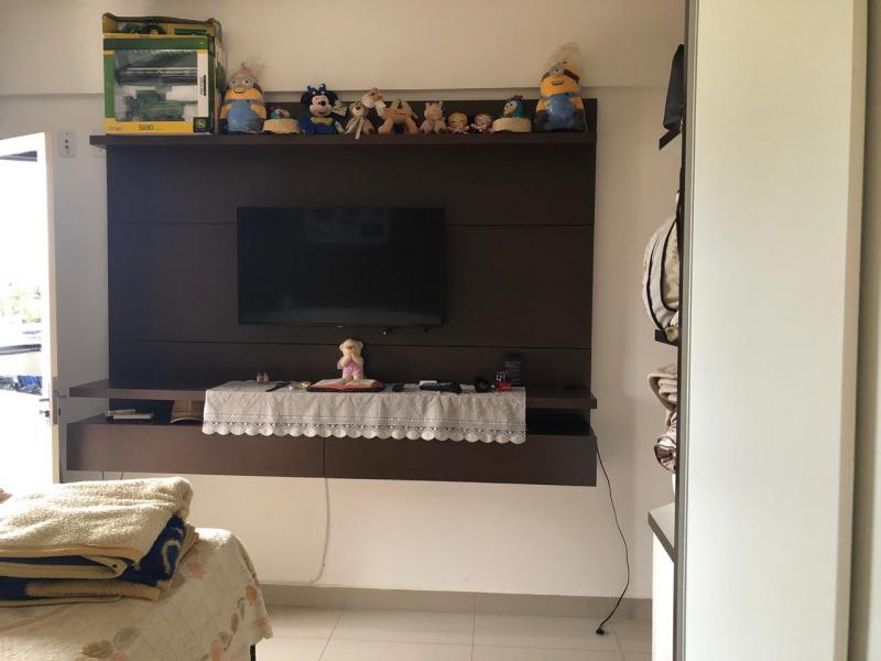 Apartamento à venda com 3 quartos, 80m² - Foto 3