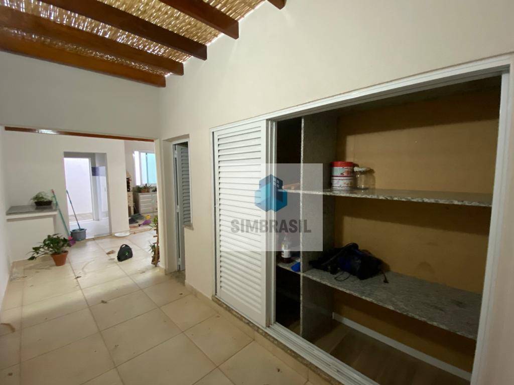 Casa à venda com 3 quartos, 190m² - Foto 9