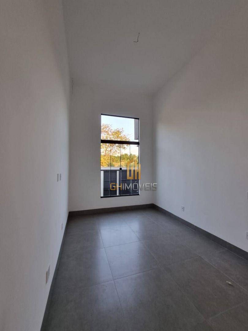 Casa à venda com 3 quartos, 148m² - Foto 18