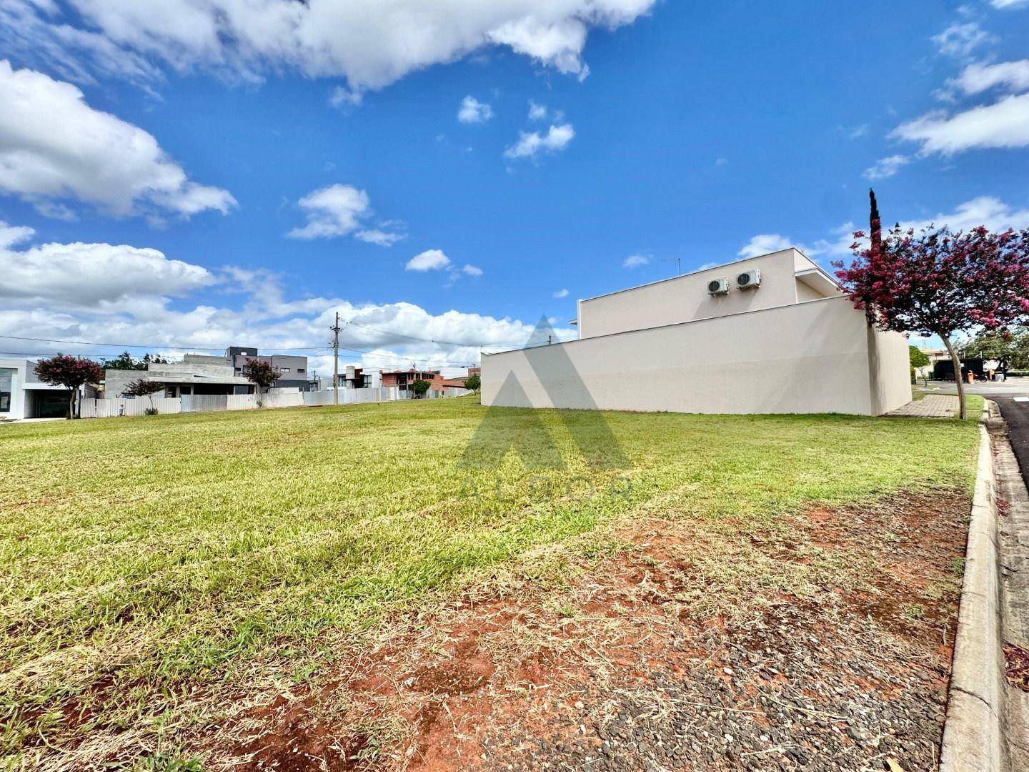 Loteamento e Condomínio, 322 m² - Foto 4