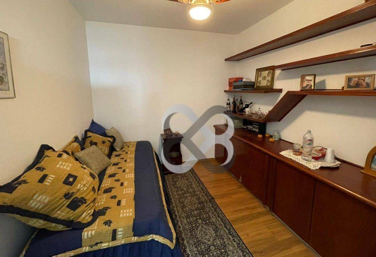 Apartamento à venda com 3 quartos, 131m² - Foto 13