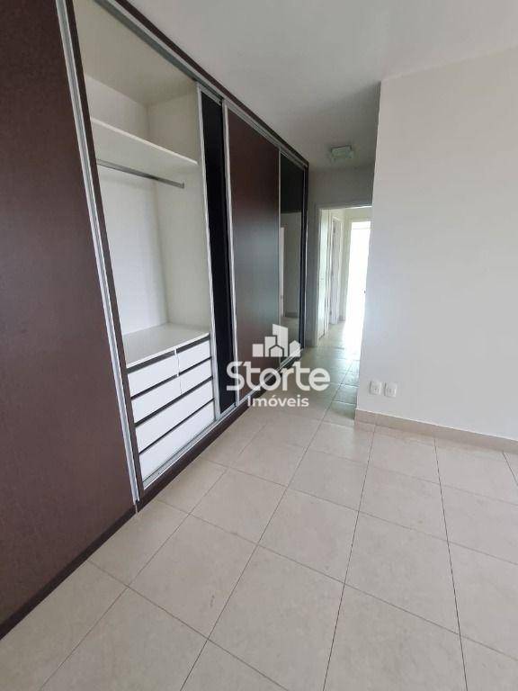 Apartamento para alugar com 3 quartos, 164m² - Foto 9