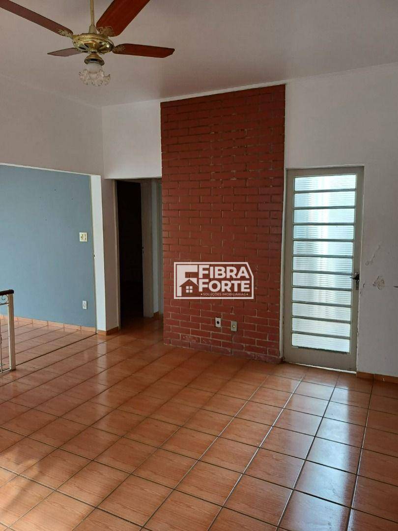 Casa à venda com 3 quartos, 210m² - Foto 11