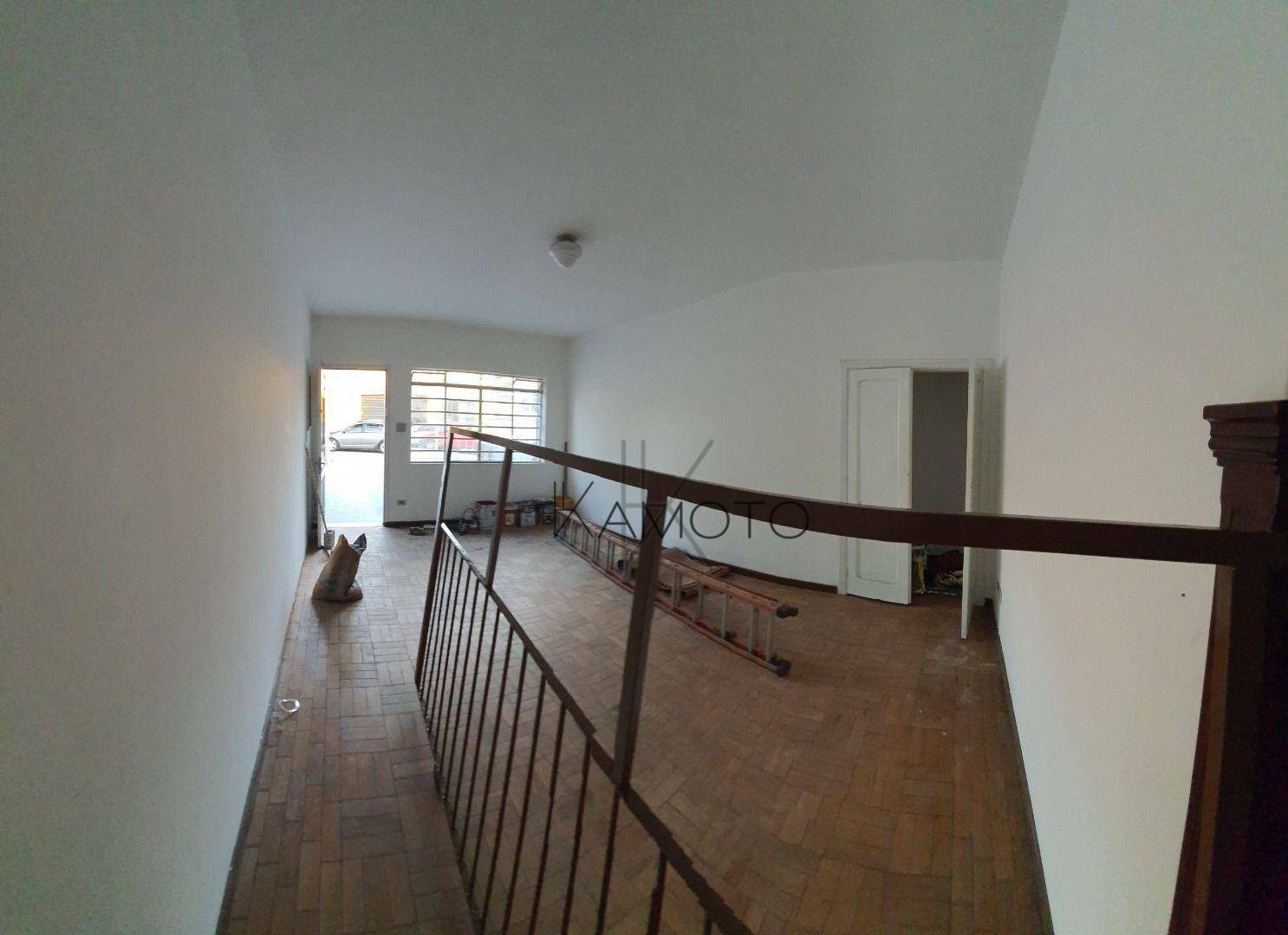 Casa para alugar com 2 quartos, 150m² - Foto 2