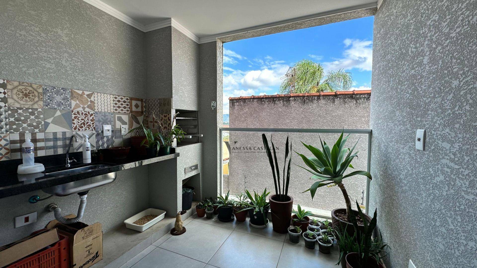 Apartamento à venda com 2 quartos, 67m² - Foto 9