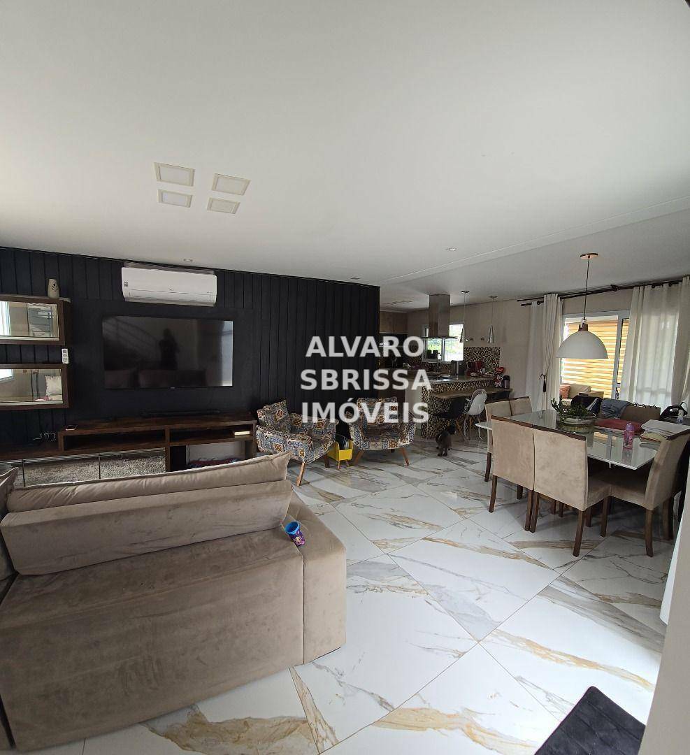 Casa de Condomínio à venda com 5 quartos, 235m² - Foto 11