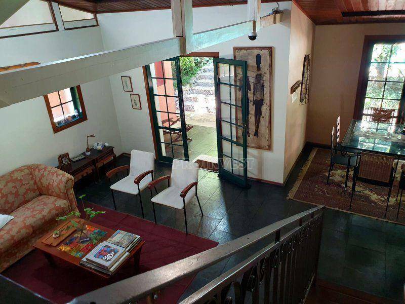 Casa de Condomínio à venda com 3 quartos, 216m² - Foto 5