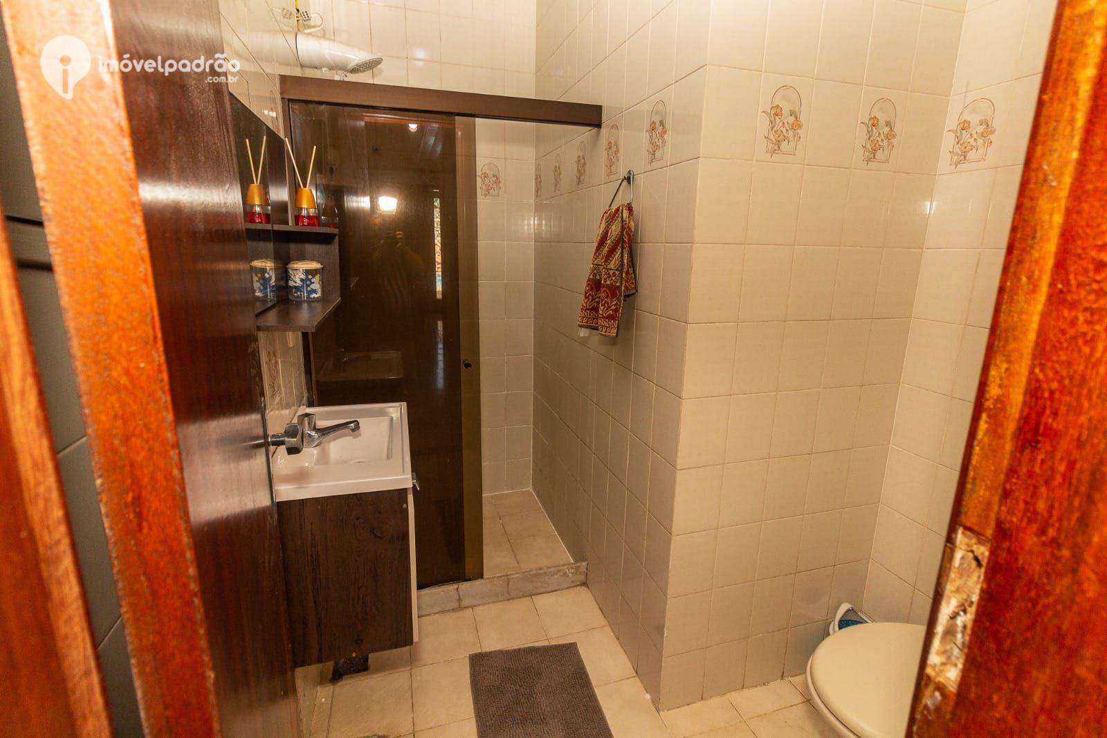 Casa à venda com 4 quartos, 320m² - Foto 21