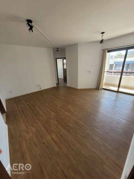 Apartamento para alugar com 2 quartos, 88m² - Foto 6