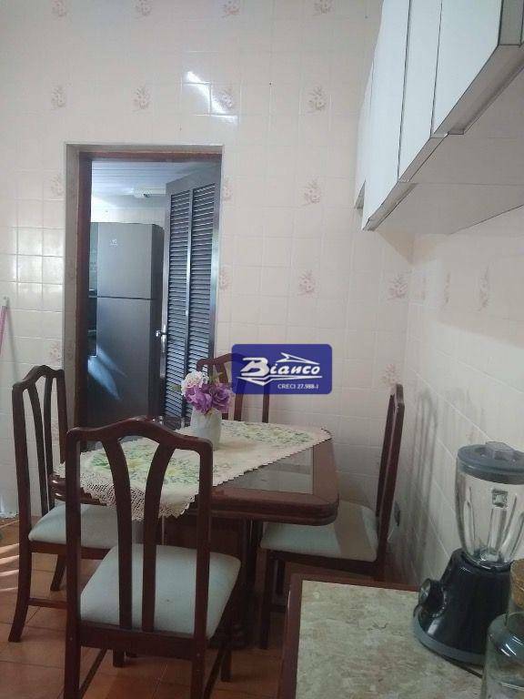 Casa à venda com 2 quartos, 164m² - Foto 13