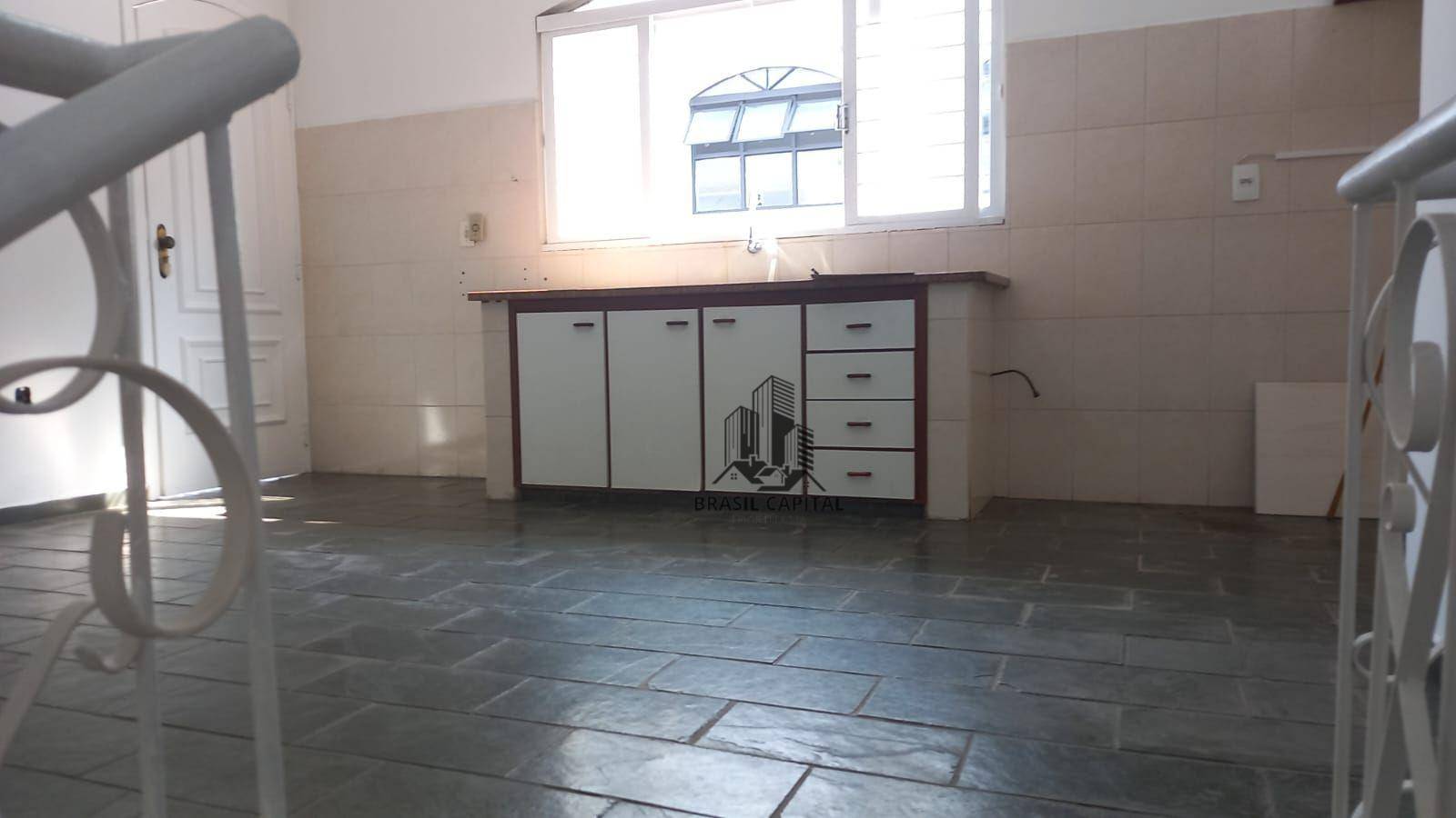 Sobrado para alugar com 3 quartos, 420m² - Foto 35