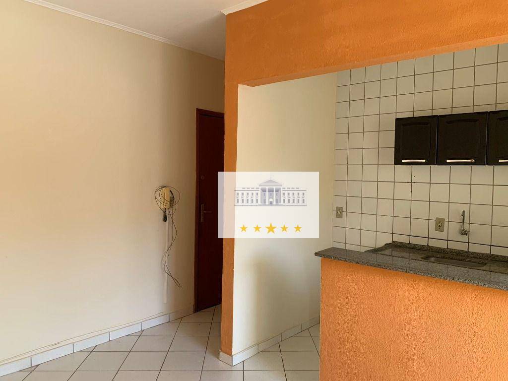 Apartamento para alugar com 1 quarto, 38m² - Foto 9