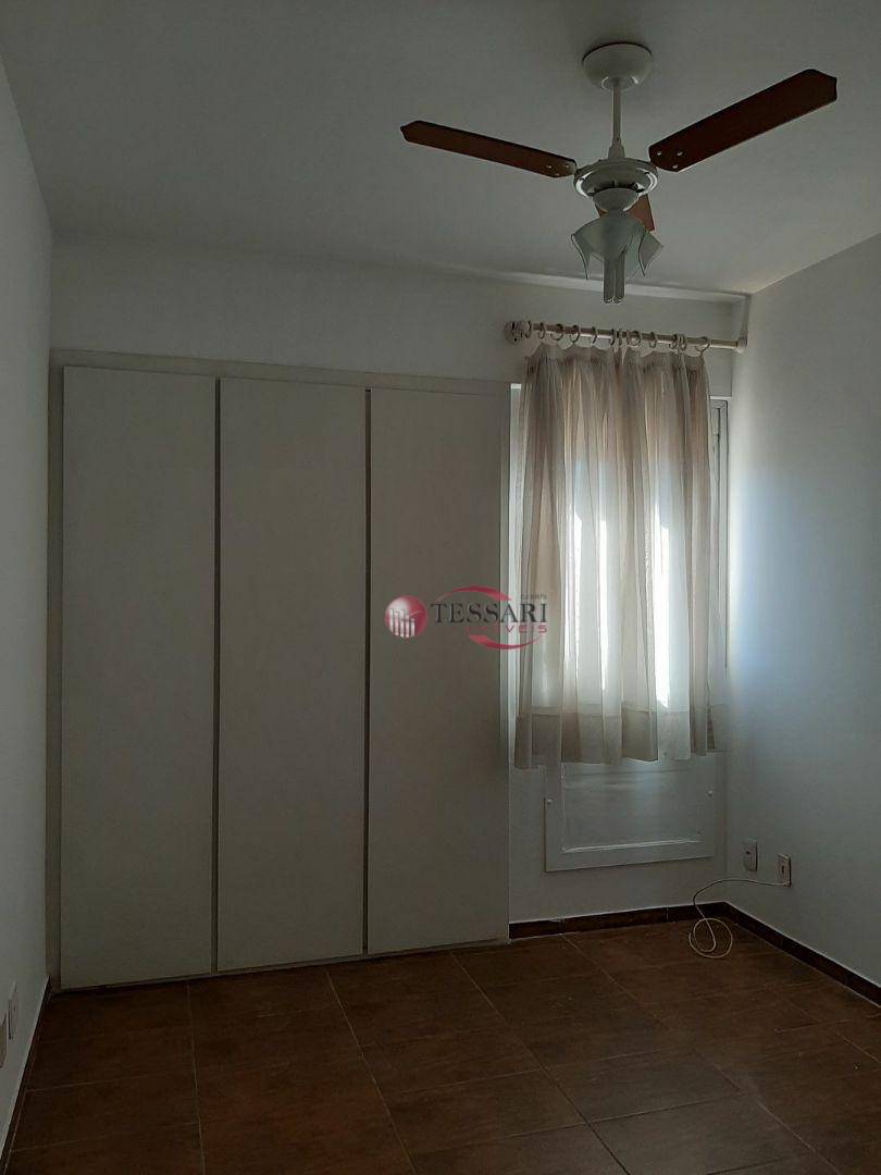 Apartamento à venda com 3 quartos, 180m² - Foto 8