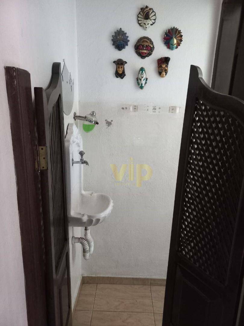 Casa à venda com 5 quartos, 212m² - Foto 5