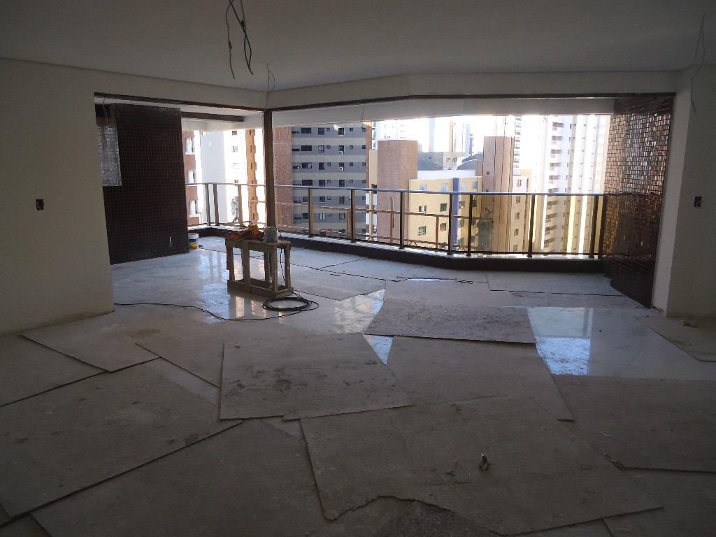 Apartamento à venda com 3 quartos, 235m² - Foto 5