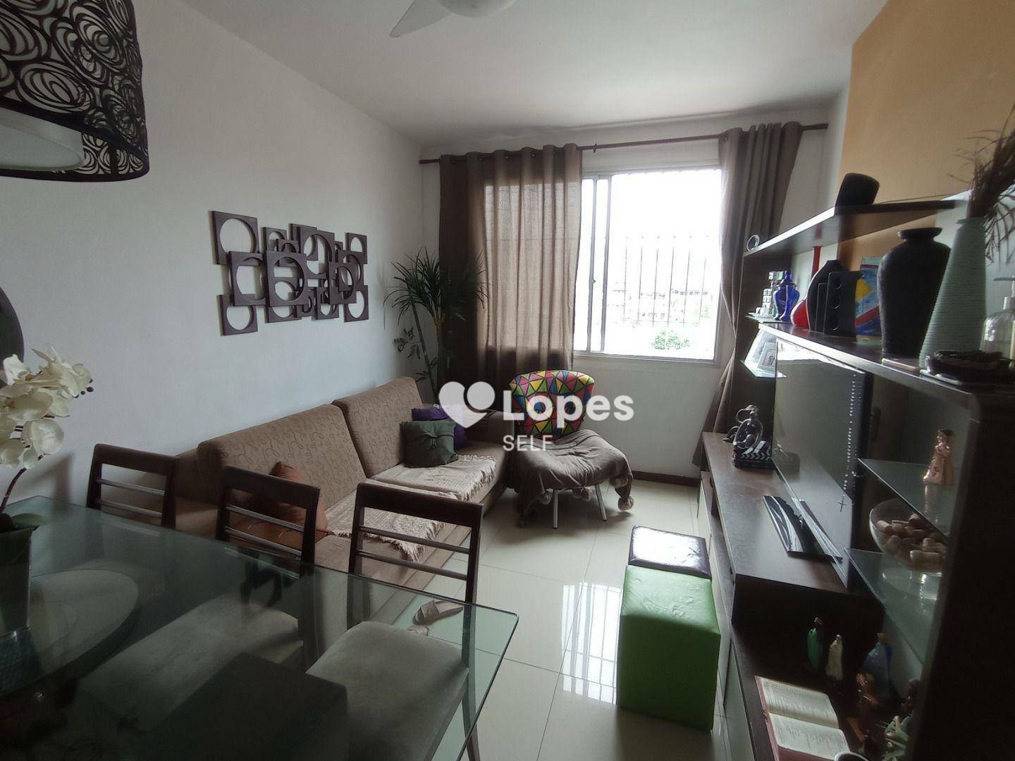 Apartamento à venda com 2 quartos, 68m² - Foto 1