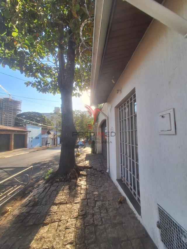 Casa à venda com 3 quartos, 183m² - Foto 1