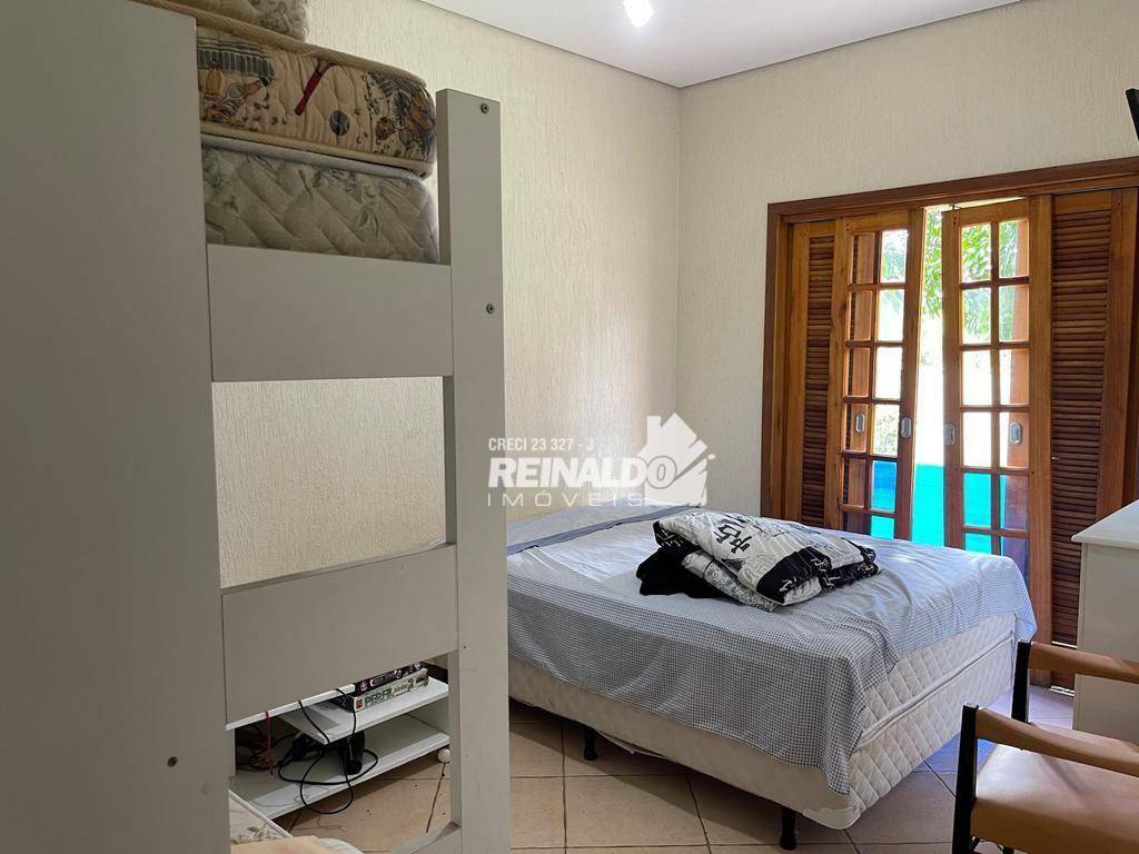 Casa de Condomínio à venda com 4 quartos, 341m² - Foto 2