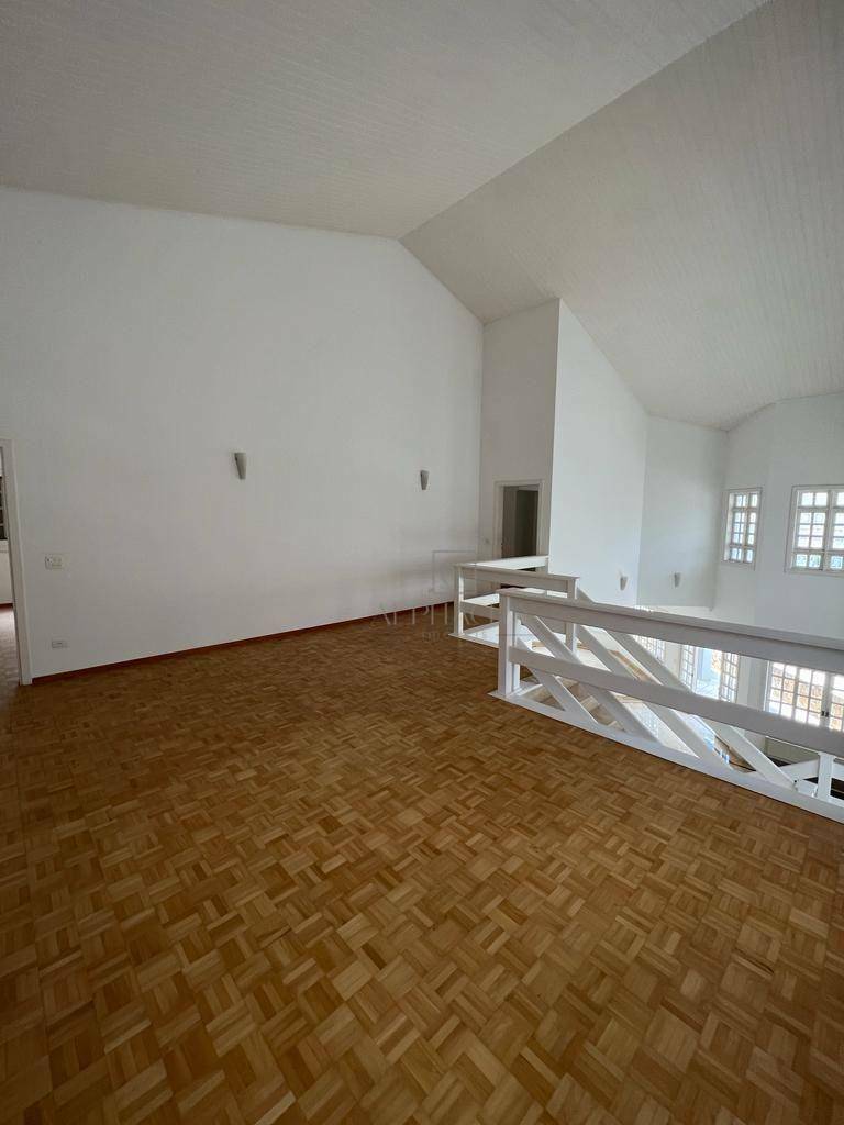 Casa de Condomínio à venda com 4 quartos, 550m² - Foto 6