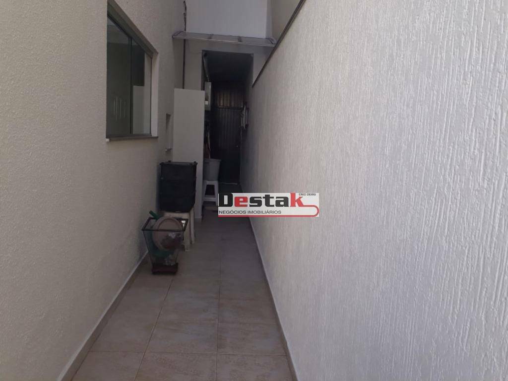 Sobrado à venda com 3 quartos, 156m² - Foto 2