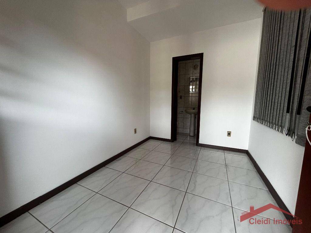 Casa para alugar com 3 quartos, 170m² - Foto 14