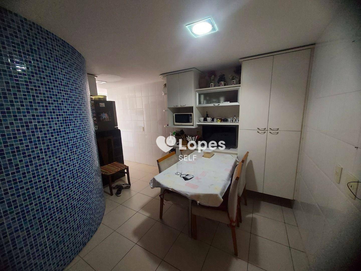 Apartamento à venda com 4 quartos, 150m² - Foto 11