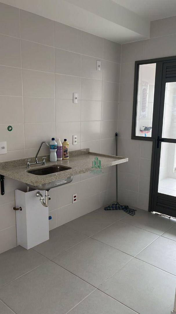 Apartamento à venda com 2 quartos, 65m² - Foto 2