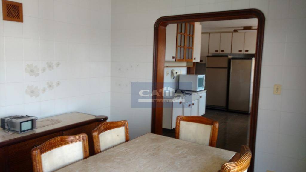 Apartamento à venda com 4 quartos, 233m² - Foto 3