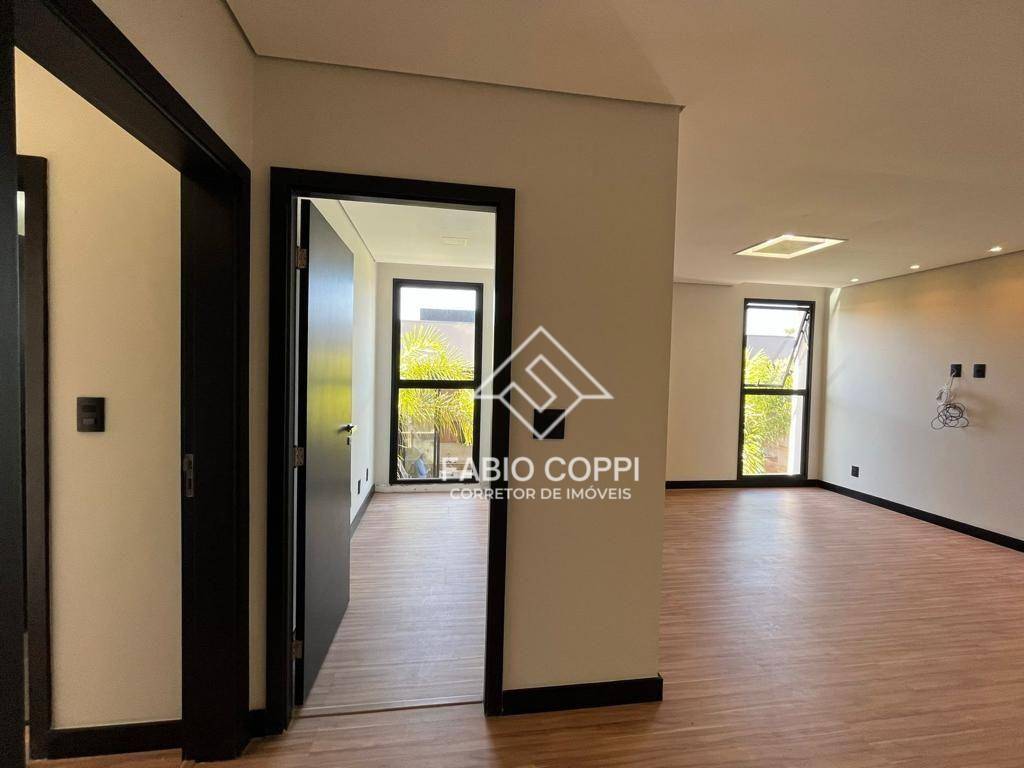 Casa de Condomínio à venda com 3 quartos, 250m² - Foto 9