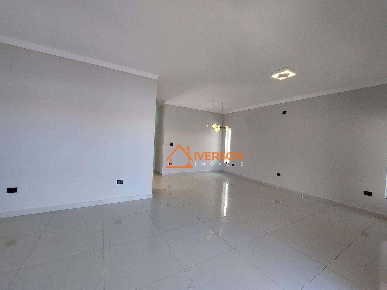 Casa à venda com 4 quartos, 184m² - Foto 5