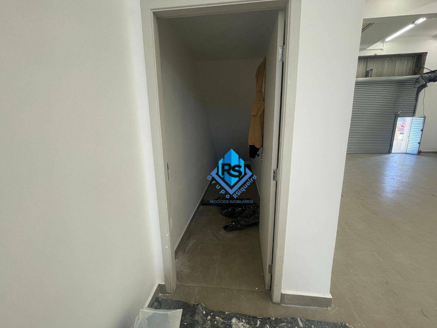 Loja-Salão para alugar, 300m² - Foto 12