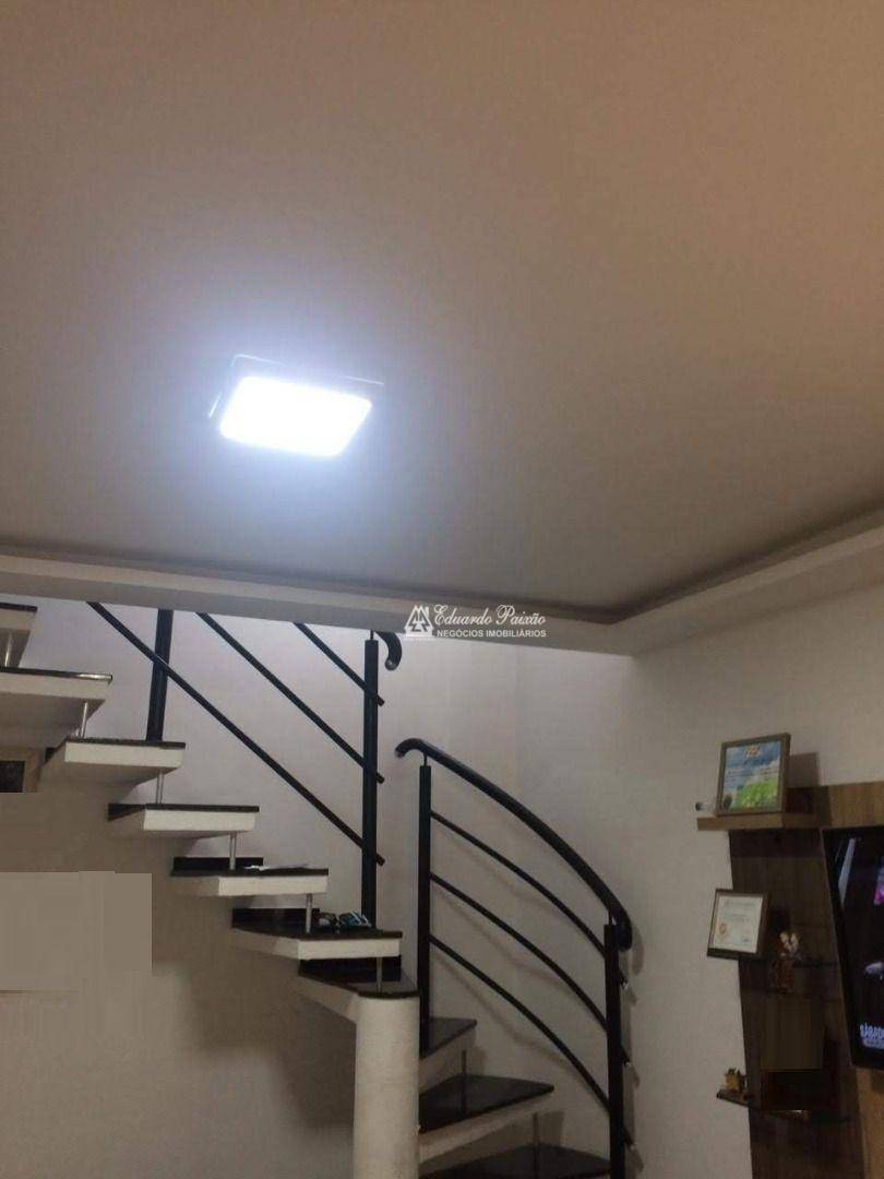 Sobrado à venda com 3 quartos, 224m² - Foto 5