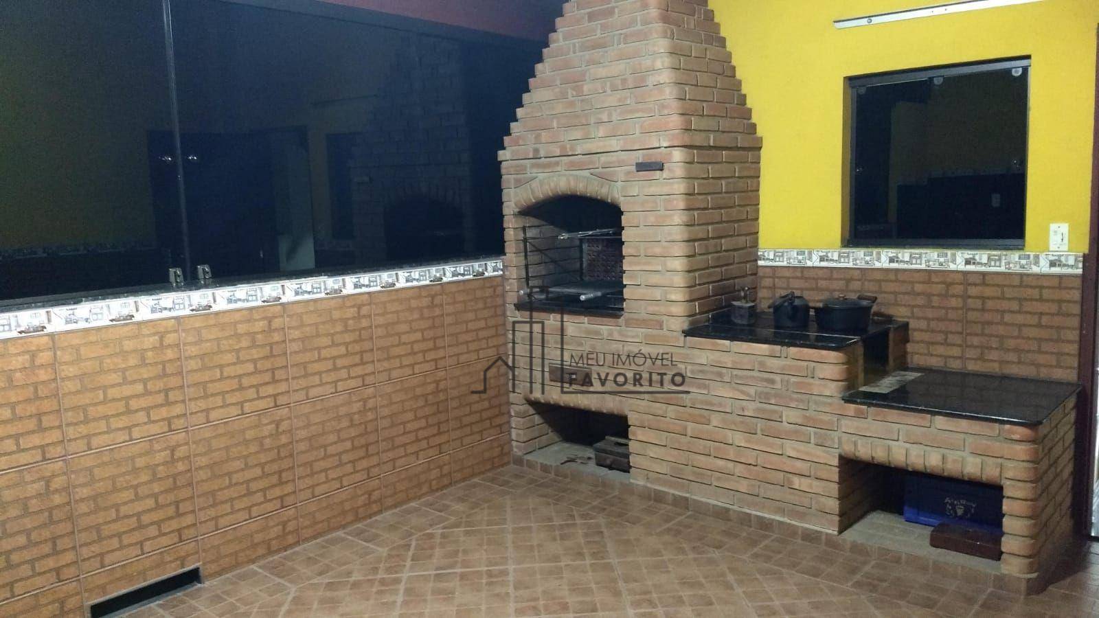 Casa à venda com 3 quartos, 180m² - Foto 2