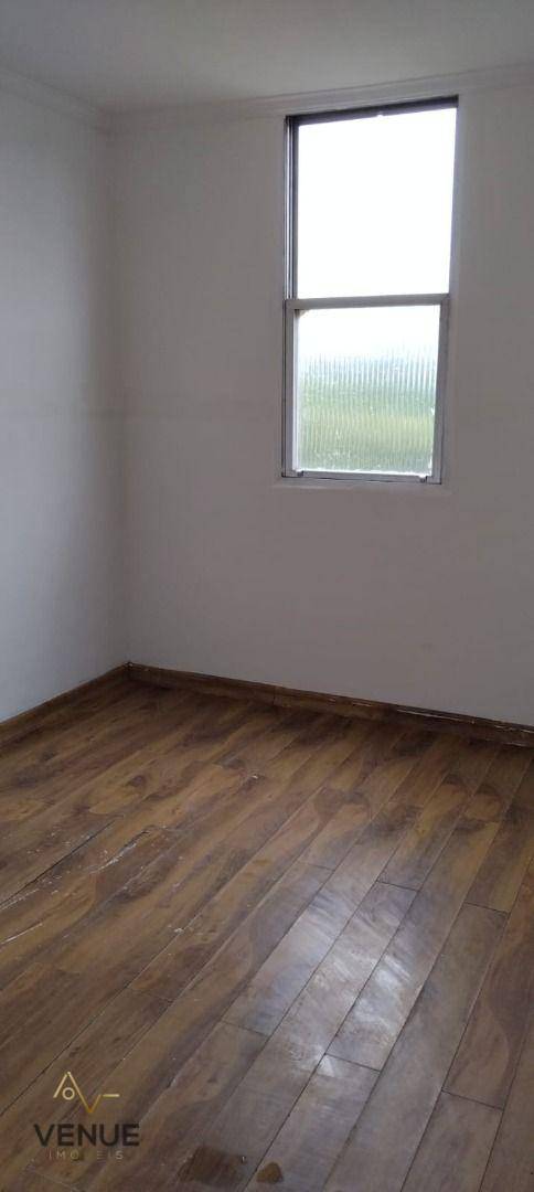 Apartamento à venda com 3 quartos, 58m² - Foto 2