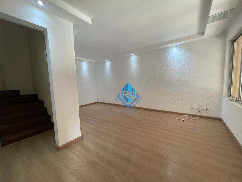 Sobrado à venda e aluguel com 3 quartos, 137m² - Foto 8